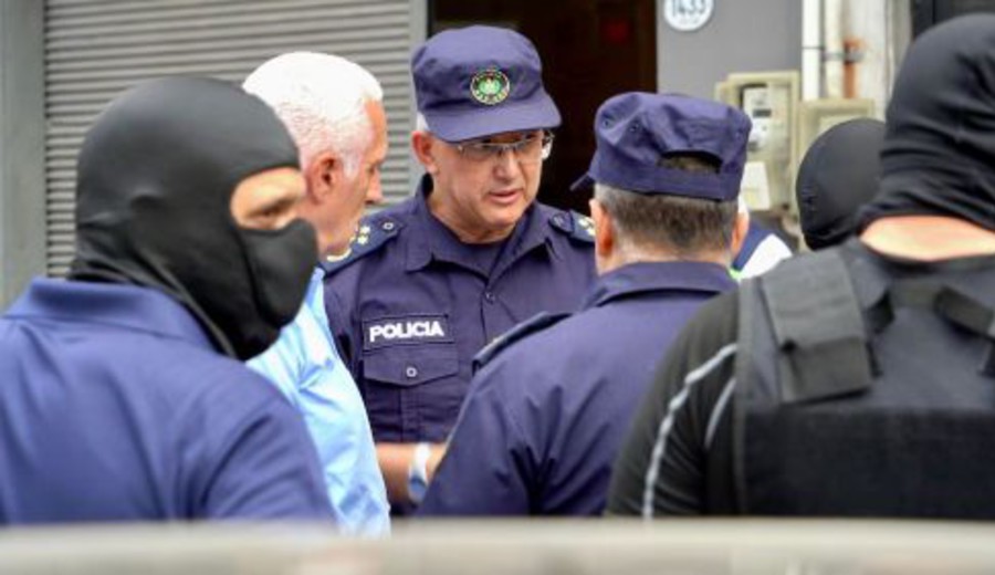 imagen de La Policía uruguaya frustró un "robo del siglo": desbarataron una banda que excavaba un túnel para robar un banco