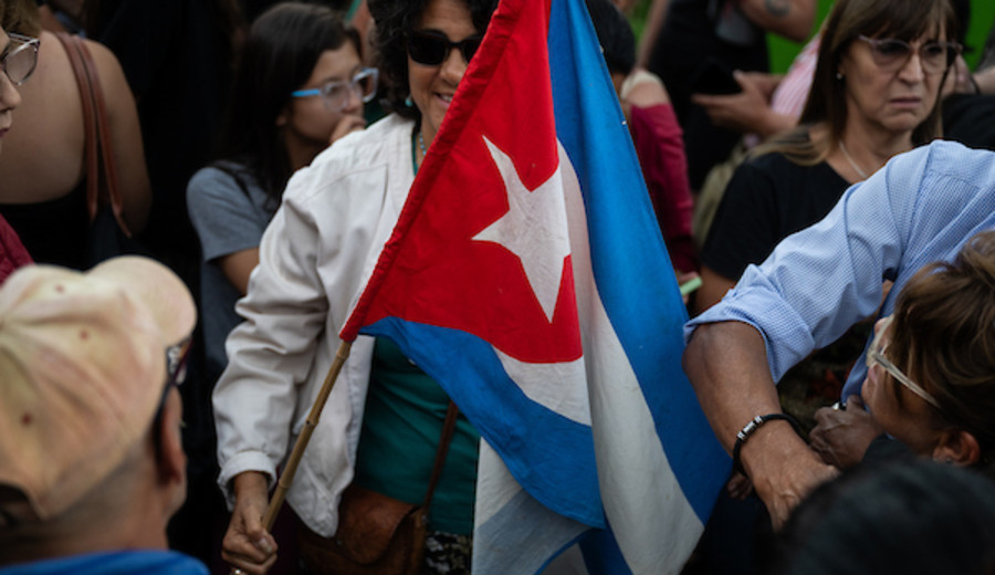 imagen de Uruguay recibe la mayor cantidad de cubanos de su historia: "llegan de a cinco por familia"