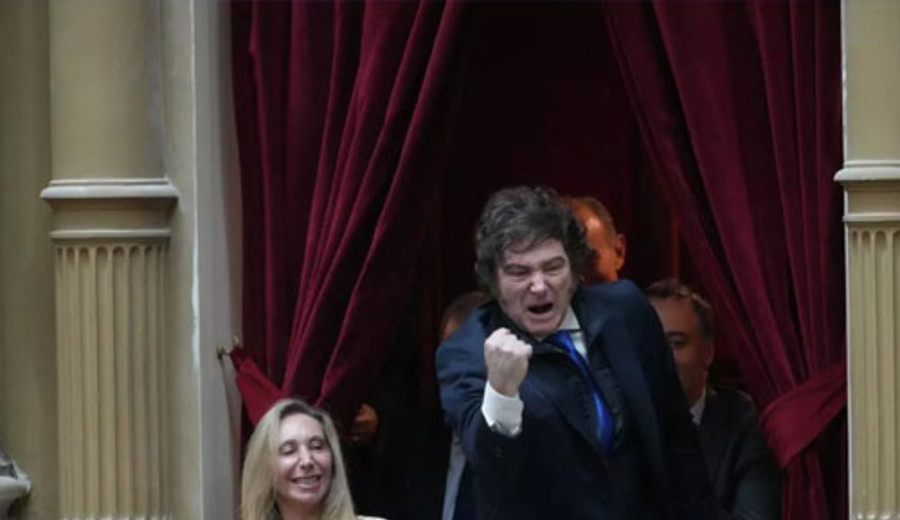 imagen de "La victoria más importante": Milei logra la aprobación de la reforma laboral en el Senado argentino