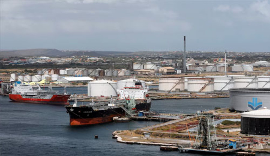 imagen de Venezuela planea otorgar nuevas áreas de producción petrolera a Chevron y a Repsol