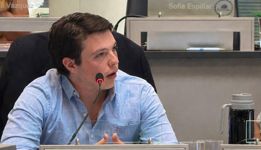 imagen de Presupuesto Quinquenal IM: De las finanzas a la política. Niro Vázquez