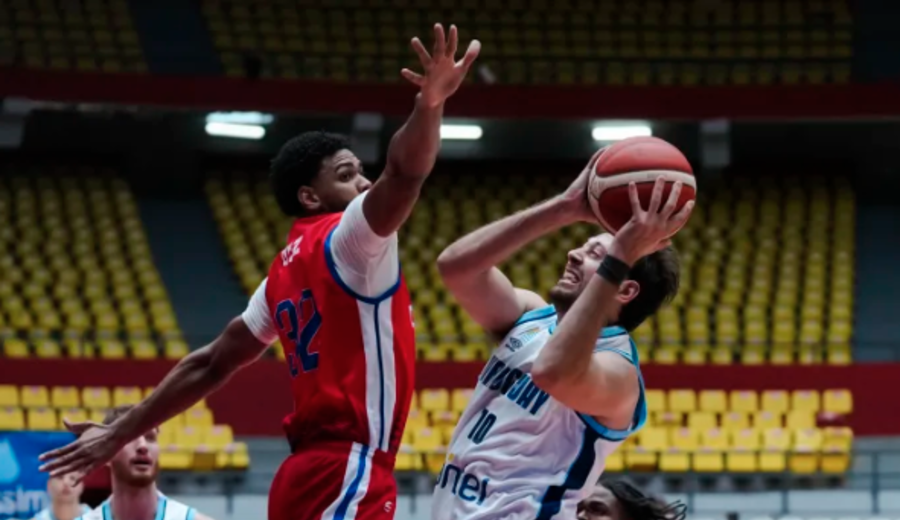 imagen de Clasificatoria para Qatar 2027: Uruguay aplastó a Cuba 88-62 y sueña con volver a un Mundial después de 41 años