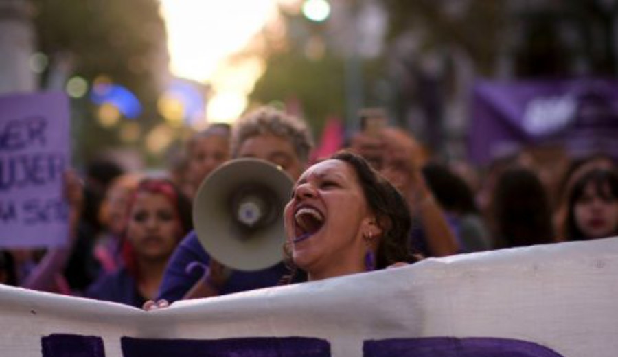 imagen de AEBU: Todo el país se tiñe de violeta