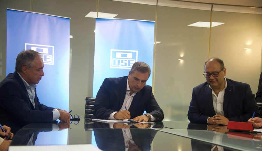 imagen de Proyecto Neptuno: OSE y consorcio Aguas de Montevideo firmaron la modificación del contrato