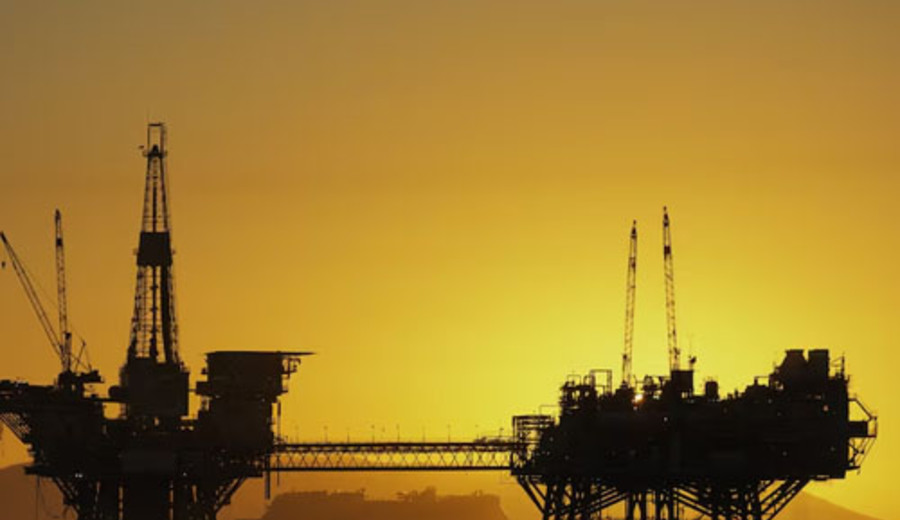 imagen de Compañía nacional petrolera de Kuwait anuncia reducción preventiva de producción ante tensiones regionales