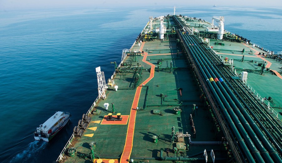 imagen de Buques iraníes cargados salen de un puerto chino vinculado a productos químicos militares clave