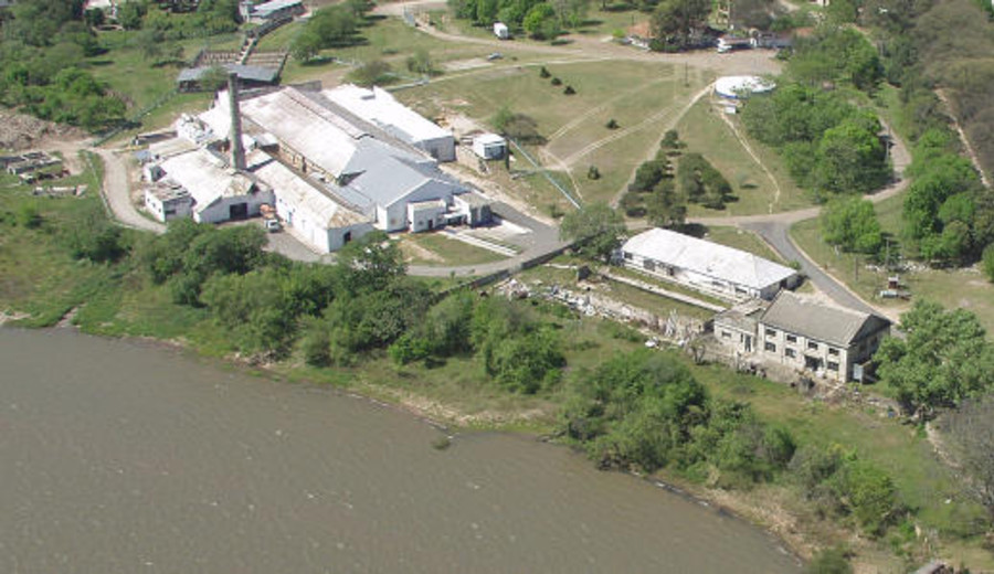 imagen de Paysandú: Frigorífico Casa Blanca suspende faena y manda 220 trabajadores a seguro de paro