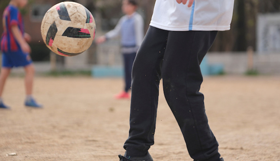 imagen de Orsi quiere iluminar todas las canchas de baby fútbol del país, como hizo en Canelones