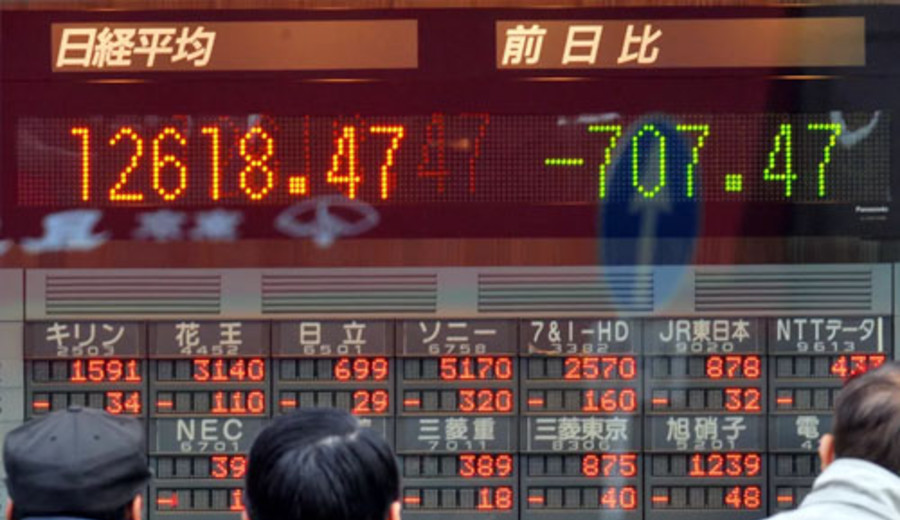 imagen de Caen los mercados asiáticos y el petróleo supera los 111 dólares por barril