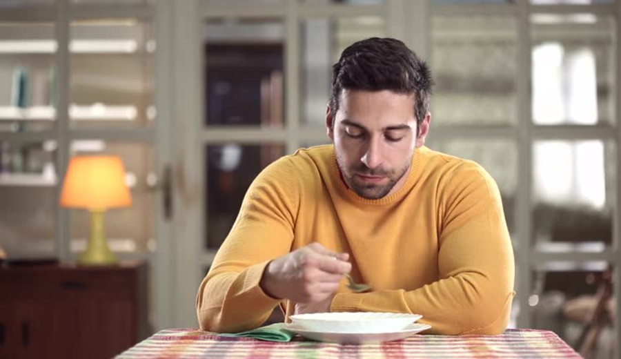 imagen de Sopa para uno: el negocio de la soledad. Magela Misurraco