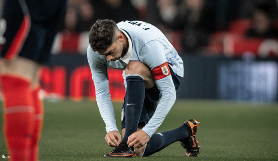 imagen de Uruguay empató agónicamente 1-1 en su visita a Inglaterra