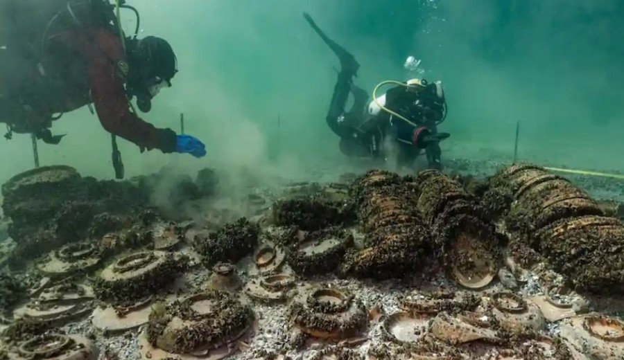imagen de Hallan un cargamento de aceite de oliva romano intacto tras dos mil años en el lago suizo Neuchâtel