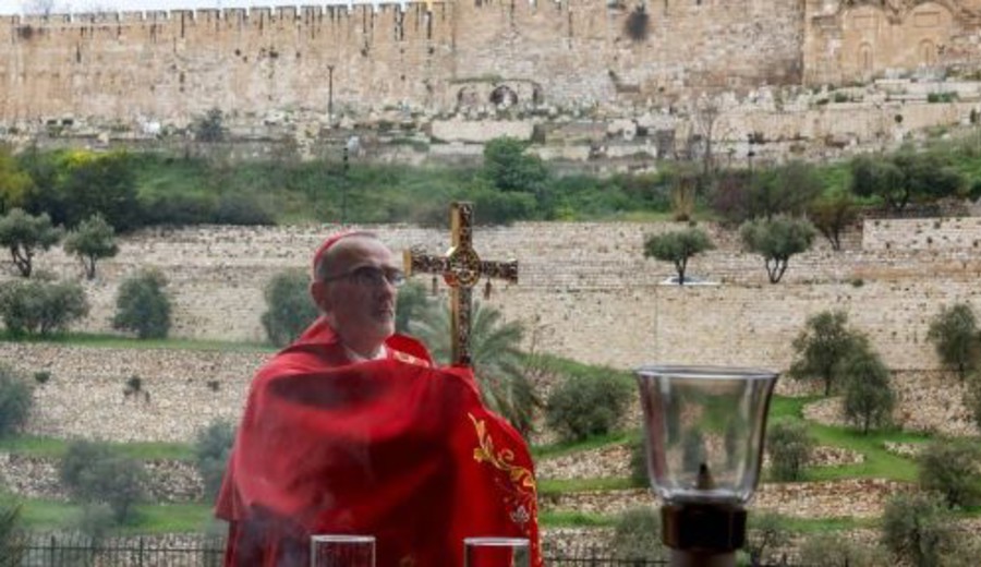imagen de Israel impide a Pizzaballa, patriarca latino de Jerusalén, entrar al Santo Sepulcro
