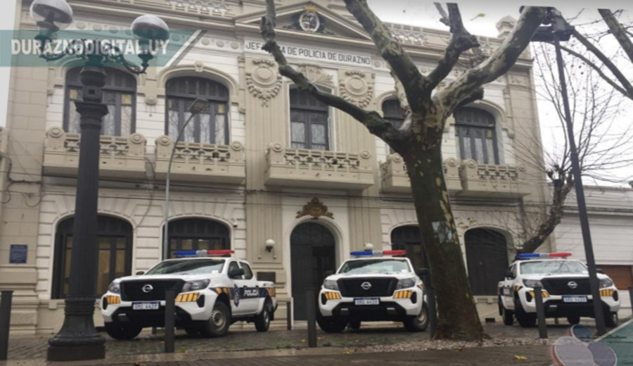 imagen de Patrullaje policial en el río Yi terminó con dos rescates y el aseguramiento de una cisterna a la deriva