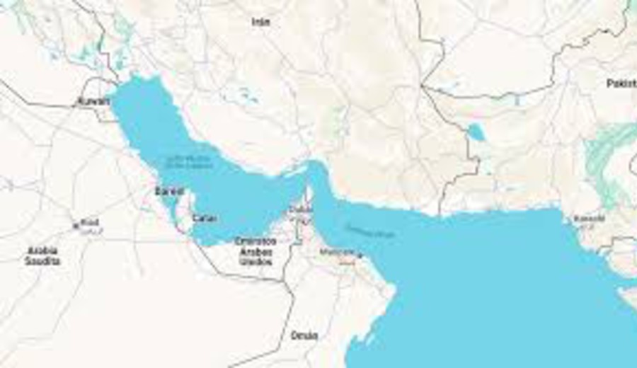 imagen de Tres buques chinos lograron atravesar el estrecho de Ormuz