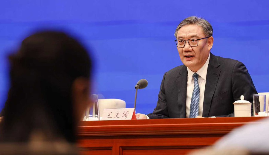 imagen de China da un giro significativo: pretende aumentar las importaciones desde la UE y se distancia de EEUU