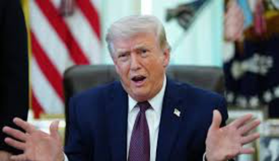 imagen de Trump afirma que Irán ha pedido un alto el fuego: "Lo estudiaremos cuando abran el estrecho de Ormuz"