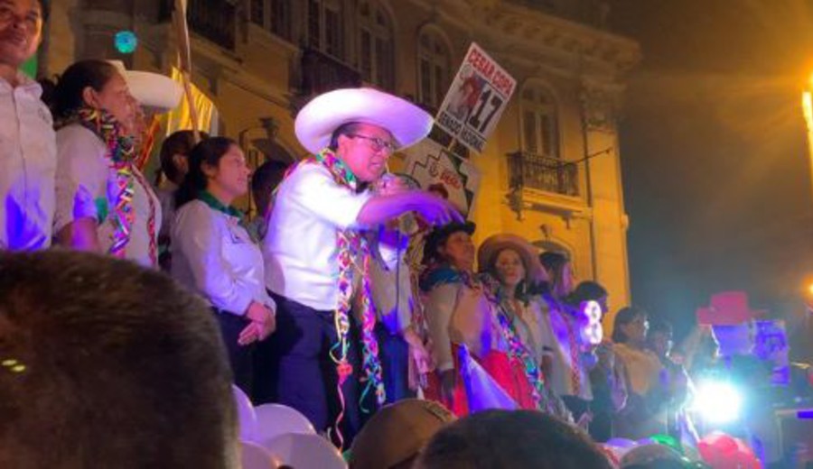 imagen de Sorpresa en Perú: el izquierdista Roberto Sánchez supera a López Aliaga y aspira al balotaje