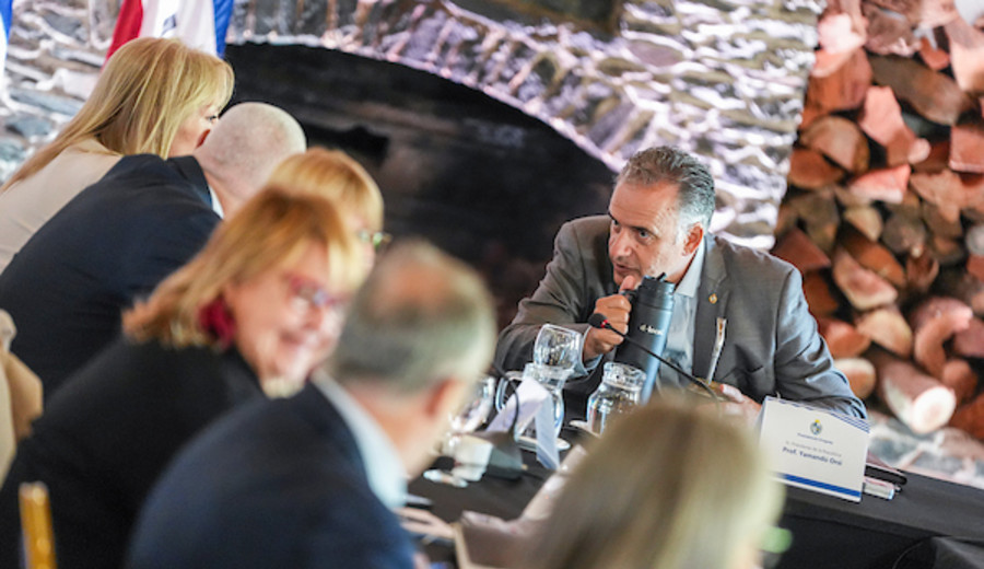 imagen de Orsi citó un nuevo Consejo de Ministros para el lunes 20 de abril, después de su viaje a España