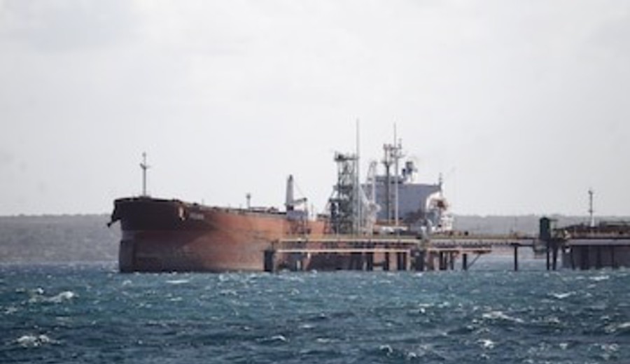 imagen de EE. UU. autorizó la entrega y venta de petróleo ruso cargado en buques hasta mediados de mayo