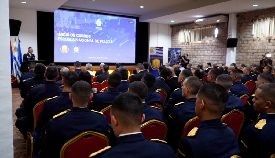 imagen de Interior pone en marcha la reforma curricular de la Policía con foco en especialización y carrera