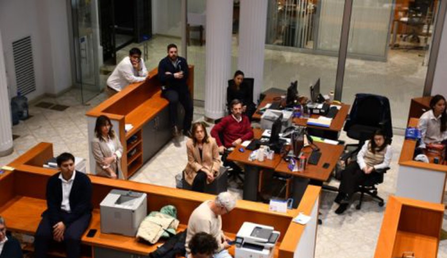 imagen de AEBU: En colectivo hacia el convenio