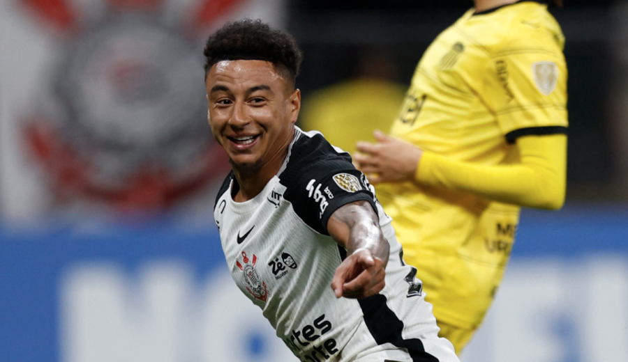 imagen de Peñarol cayó 2-0 ante Corinthians y quedó último en su grupo