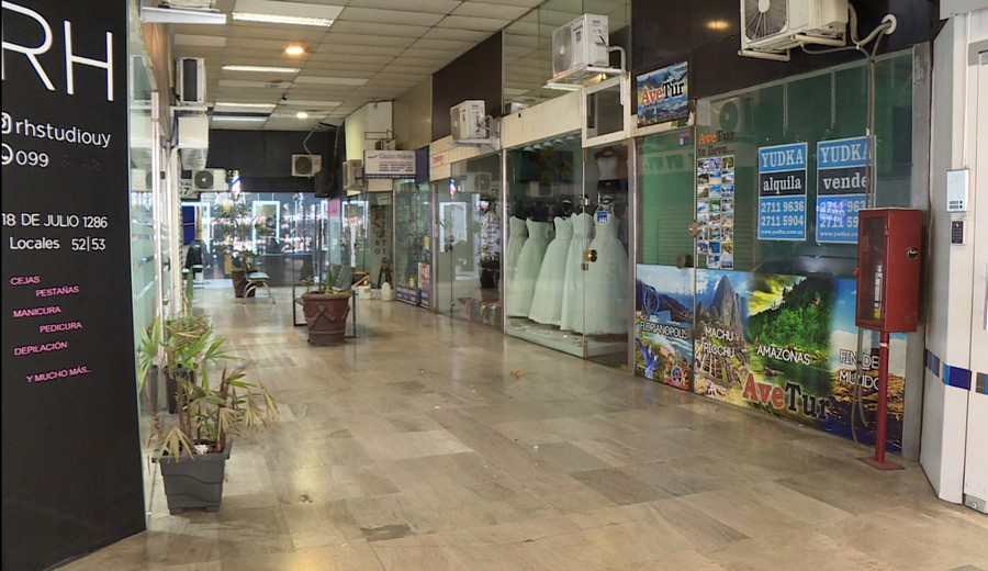 imagen de Montevideo: El “deterioro silencioso” de las galerías del Centro que la IM pretende volver a revitalizar