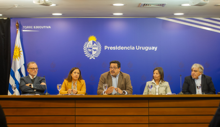 imagen de Uruguay presenta su Estrategia Digital para centralizar datos, agilizar trámites e incorporar inteligencia artificial