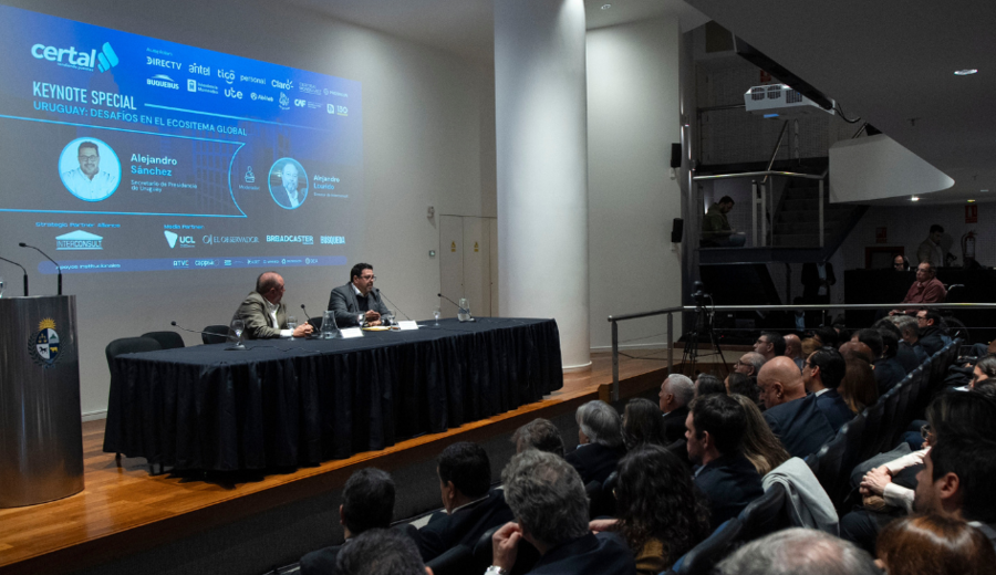imagen de Sánchez sobre el desarrollo de la IA: no contribuir a originar incertidumbre sino certezas