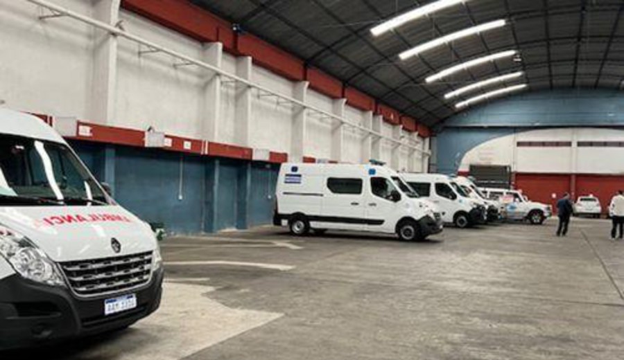 imagen de Ministra Lustemberg autoriza a empresa de ambulancias cuestionada por el FA a crear seguro parcial de emergencia médica