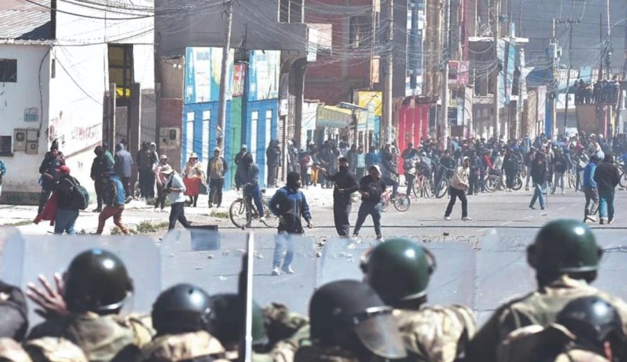imagen de Bolivia despliega policías y militares para levantar bloqueos tras más de diez días de protesta