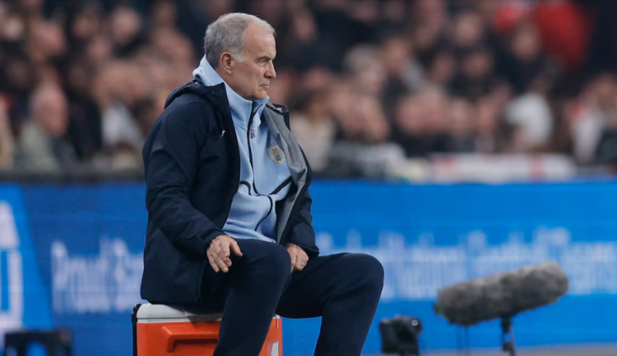 imagen de Bielsa anunció que pondrá fin a su ciclo al frente de Uruguay después del Mundial