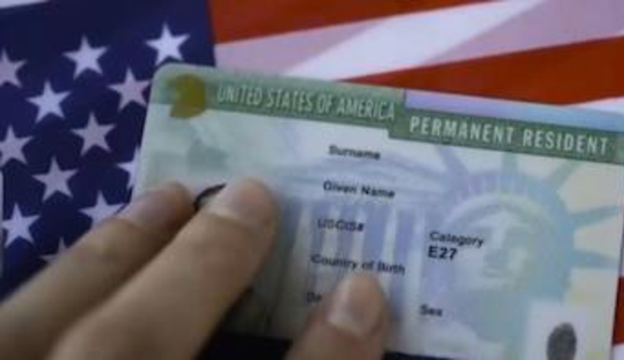imagen de Estados Unidos exigirá a los titulares de visas salir del país para aplicar a la residencia permanente