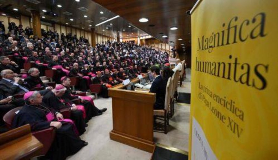 imagen de Llega la primera encíclica de León XIV: "Permanezcamos humanos"