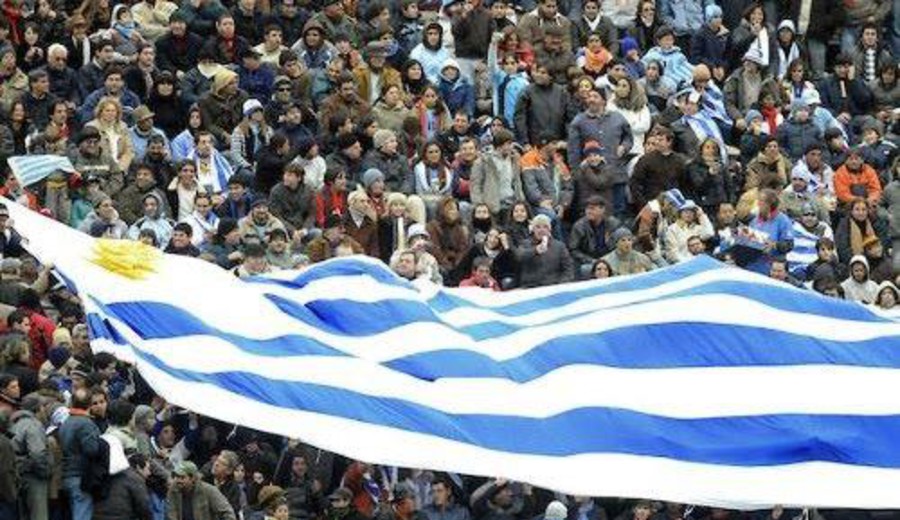imagen de Antel anunció que sus clientes podrán ver los partidos de la Celeste gratis y sin gastar datos