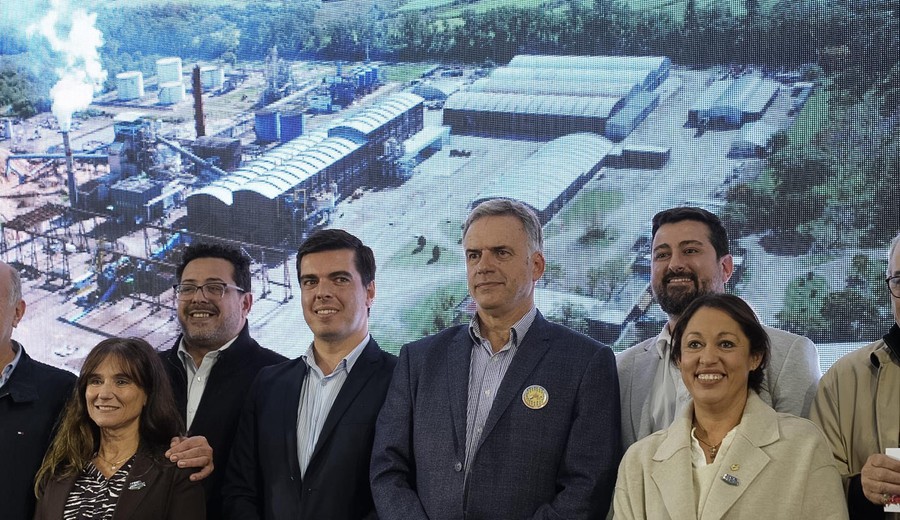 imagen de Orsi defendió los 20 años de ALUR en Bella Unión: “Primero la producción y la gente”