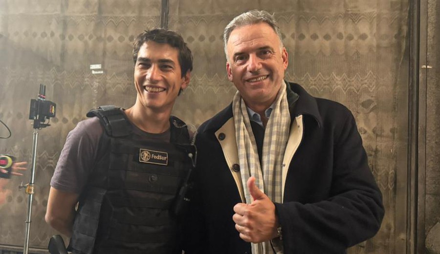 imagen de Orsi visitó set de Netflix y defendió al audiovisual como construcción de país
