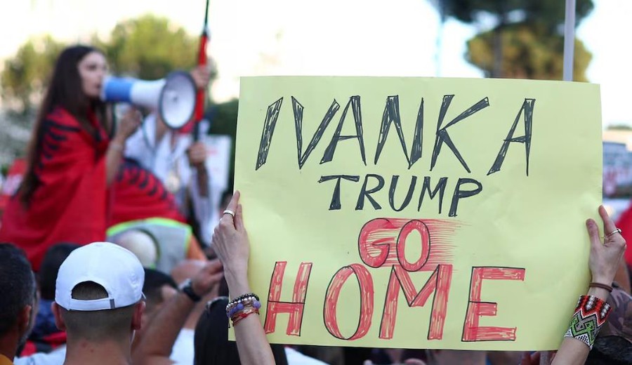 imagen de Protestas en Albania contra proyectos de lujo vinculados a la familia Trump