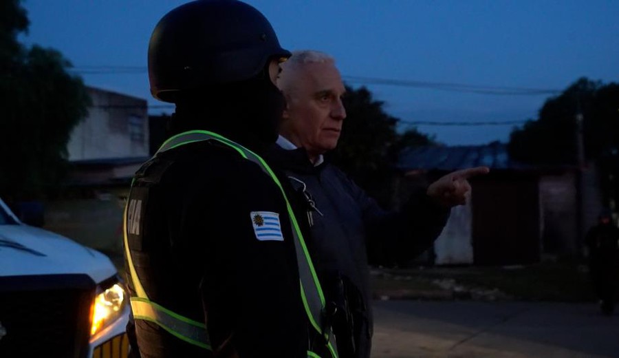 imagen de Interior lanza Operación Dominio ante violencia en zonas de Montevideo