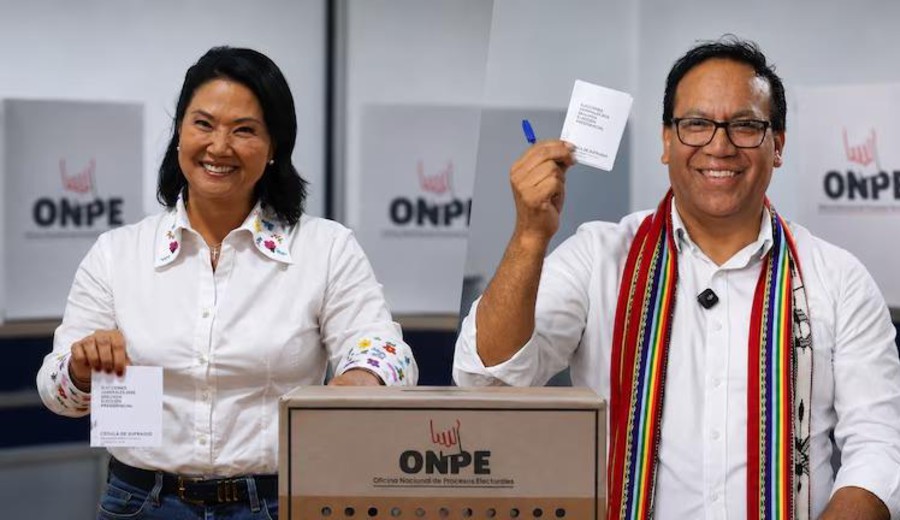 imagen de Voto a voto en Perú: leve ventaja de Keiko Fujimori, cuando falta escrutarse el 7% de los votos
