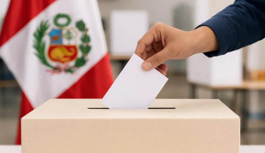 imagen de Sánchez da vuelta el conteo en Perú y supera por mínimo margen a Keiko
