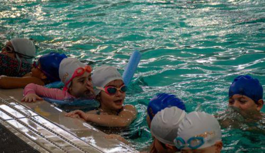 imagen de AEBU estrenó piscina