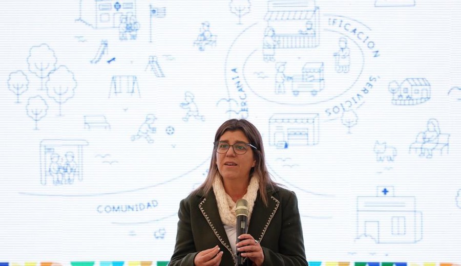 imagen de MVOT entregó las primeras 100 viviendas del proyecto Jacarandás en Mercedes