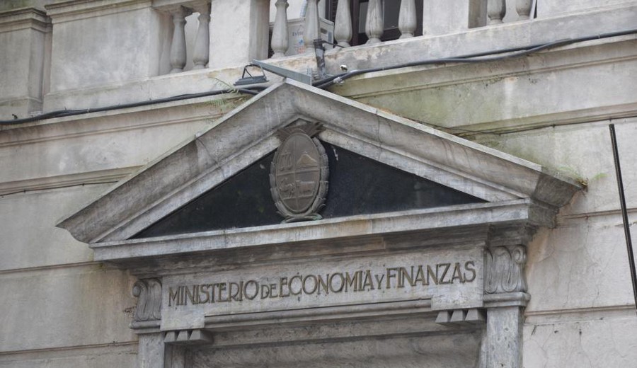 imagen de El MEF envió al Parlamento la Ley de Competitividad con 240 artículos