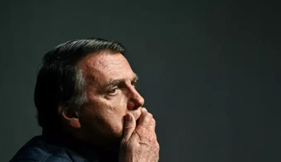 imagen de Jair Bolsonaro declara ante la policía por arma incautada en Brasilia