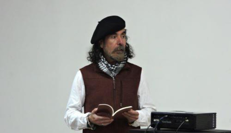 imagen de El poeta chileno Jesús Sepúlveda estará este miércoles en la Facultad de Humanidades y Ciencias de la Educación
