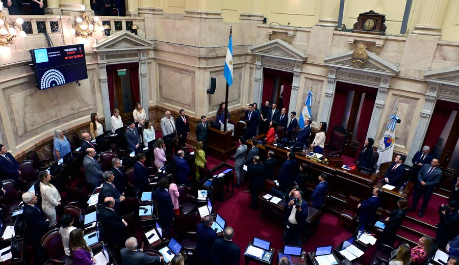 imagen de El oficialismo hizo caer la sesión y Adorni vuelve a ganar tiempo