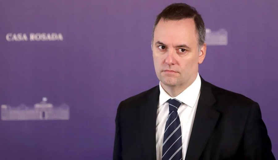 imagen de Audios y datos judiciales aceleraron la salida de Adorni