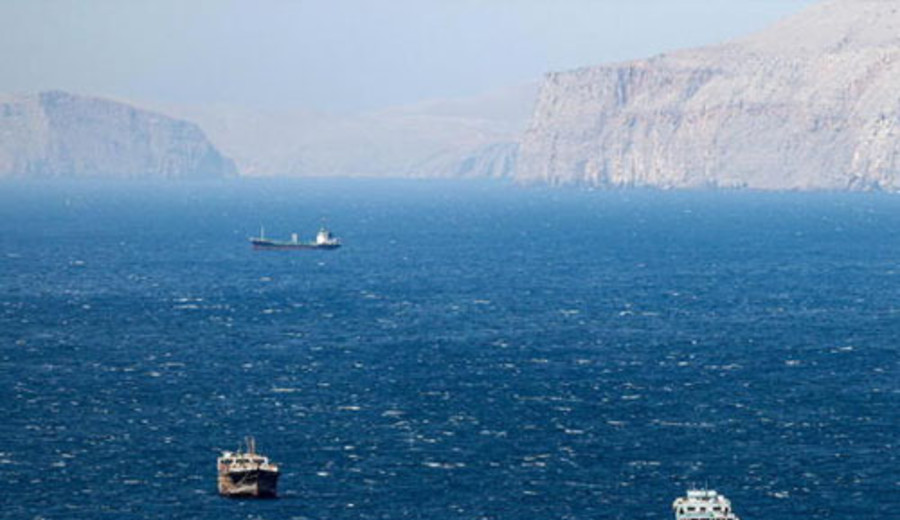 imagen de 40 barcos atravesaron Ormuz, 16 por la ruta iraní